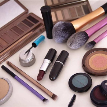 In the face of trademark infringement and the sale of counterfeit goods, the cosmetics industry should protect its rights correctly.