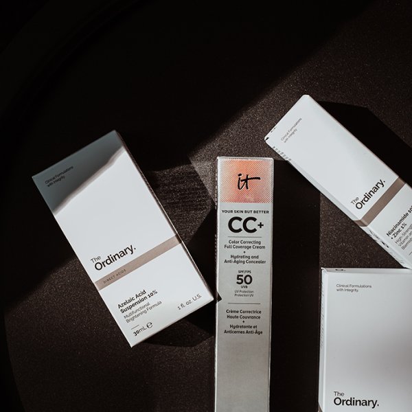 Rights protection handling of counterfeit goods sold at low prices on cosmetics e-commerce platforms